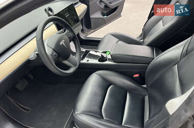 Седан Tesla Model 3 2019 в 