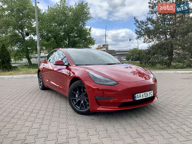 Tesla Model 3 2022