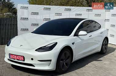 Седан Tesla Model 3 2021 в 