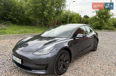 Седан Tesla Model 3 2022 в Львові