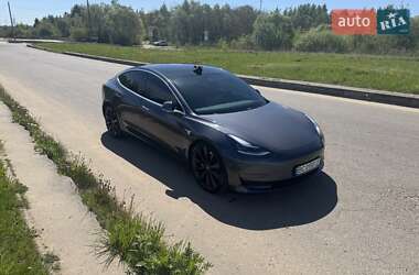 Седан Tesla Model 3 2020 в Львове