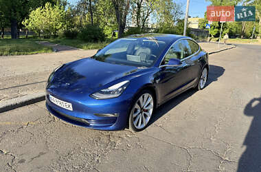 Седан Tesla Model 3 2019 в Киеве