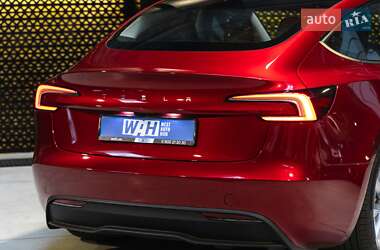 Седан Tesla Model 3 2024 в 