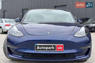 Седан Tesla Model 3 2023 в 