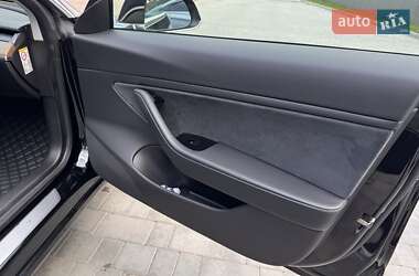 Седан Tesla Model 3 2019 в Виннице