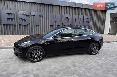 Седан Tesla Model 3 2019 в Виннице