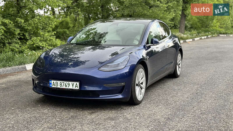 Седан Tesla Model 3 2018 в 