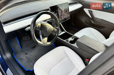 Седан Tesla Model 3 2018 в 