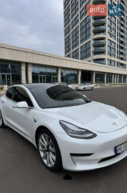 Седан Tesla Model 3 2020 в Днепре