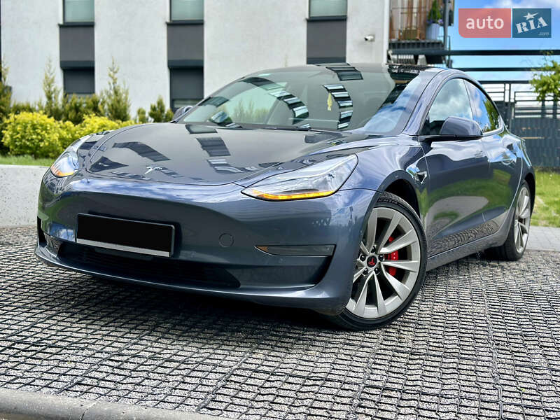 Tesla Model 3 2022