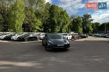 Седан Tesla Model 3 2023 в Киеве
