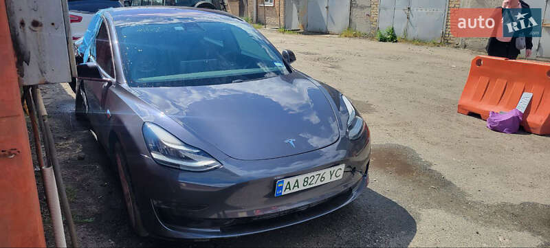 Седан Tesla Model 3 2018 в Києві