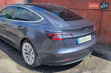 Седан Tesla Model 3 2018 в 