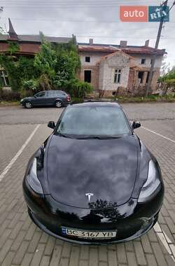 Седан Tesla Model 3 2021 в 