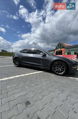 Седан Tesla Model 3 2018 в Ірпені