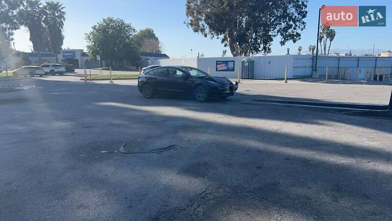 Седан Tesla Model 3 2022 в Луцке фото 19 Седан Tesla Model 3 2022 в Луцке