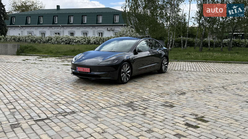 Седан Tesla Model 3 2024 в Белой Церкви