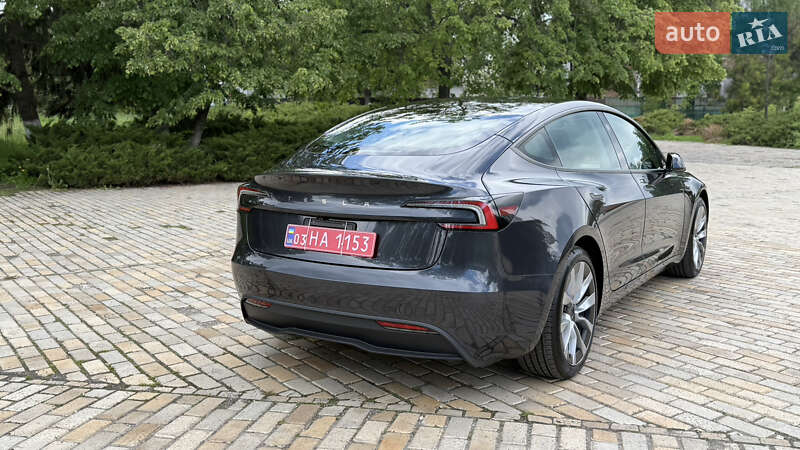 Седан Tesla Model 3 2024 в Белой Церкви