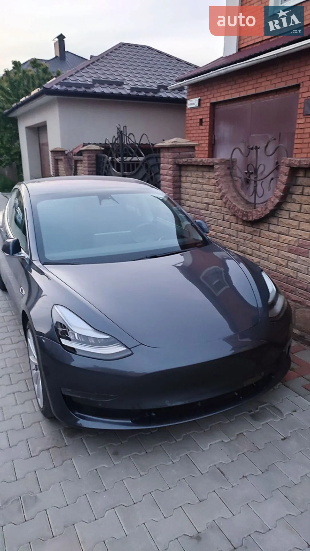 2018 Tesla Model 3 - фото 1