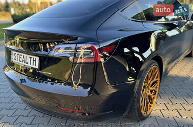 Седан Tesla Model 3 2018 в 