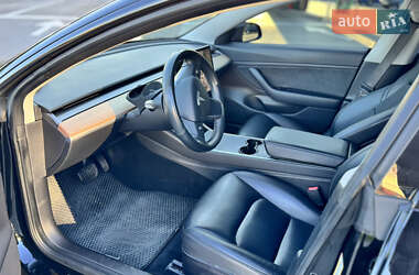 Седан Tesla Model 3 2018 в 