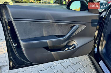 Седан Tesla Model 3 2018 в 