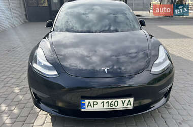 Седан Tesla Model 3 2019 в 