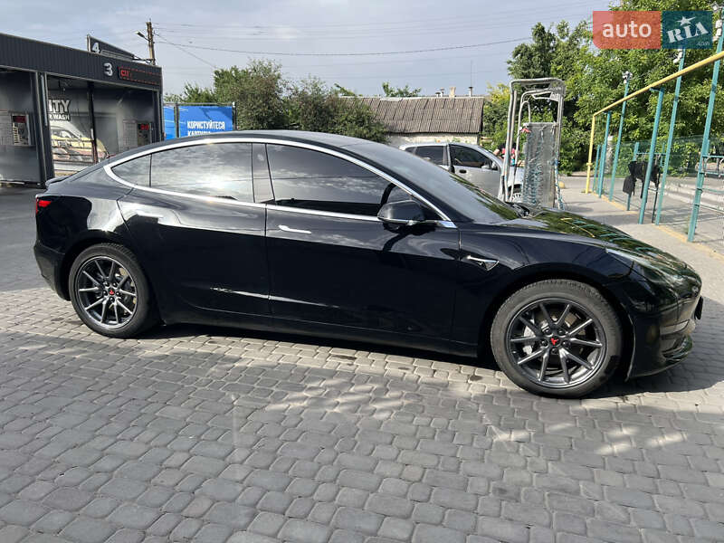 Седан Tesla Model 3 2019 в Запорожье