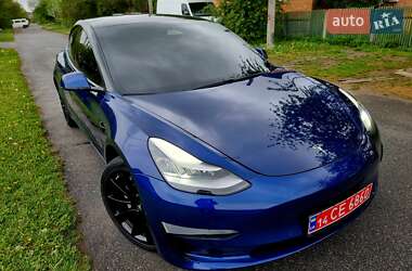 Седан Tesla Model 3 2020 в Виннице