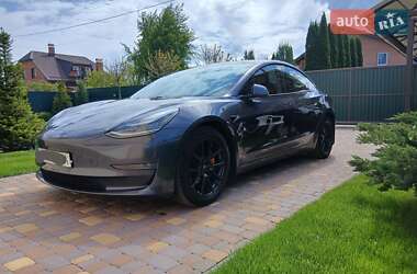 Седан Tesla Model 3 2019 в 