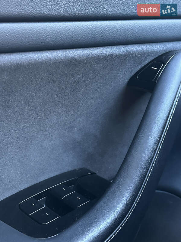 Седан Tesla Model 3 2018 в Одессе