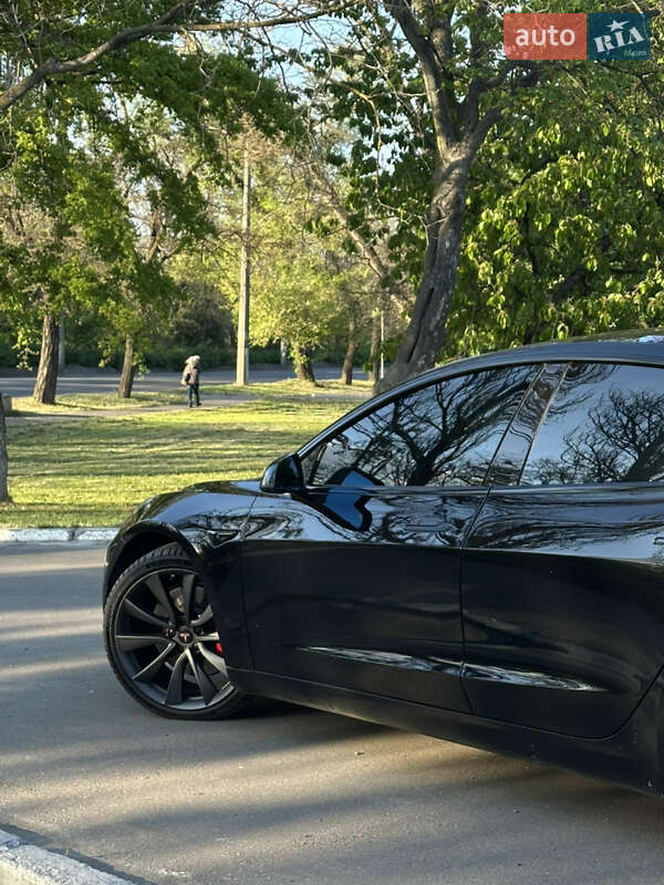 Седан Tesla Model 3 2018 в Одессе