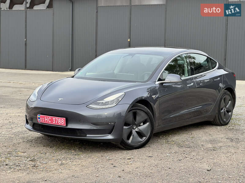 Седан Tesla Model 3 2019 в Рівному
