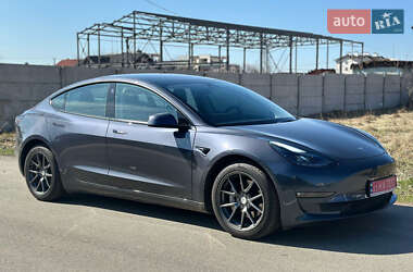 Седан Tesla Model 3 2022 в Києві