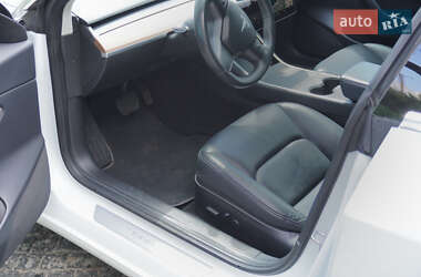 Седан Tesla Model 3 2018 в 