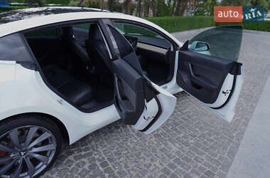 Седан Tesla Model 3 2018 в 