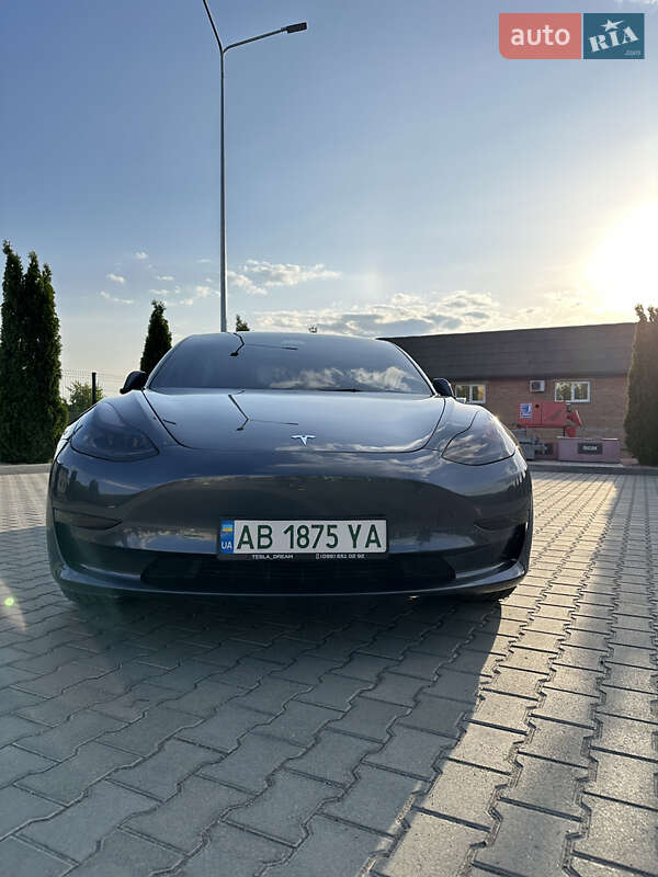 Седан Tesla Model 3 2022 в Вінниці