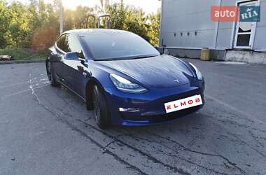 Седан Tesla Model 3 2020 в Києві