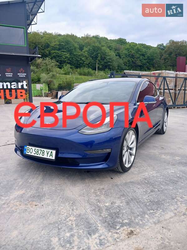 Tesla Model 3 2019
