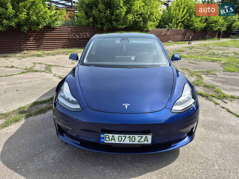Седан Tesla Model 3 2019 в Александрие