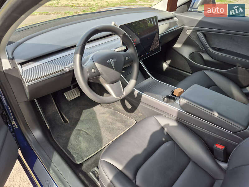 Седан Tesla Model 3 2019 в Александрие
