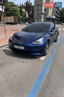 Седан Tesla Model 3 2019 в Кременчуці