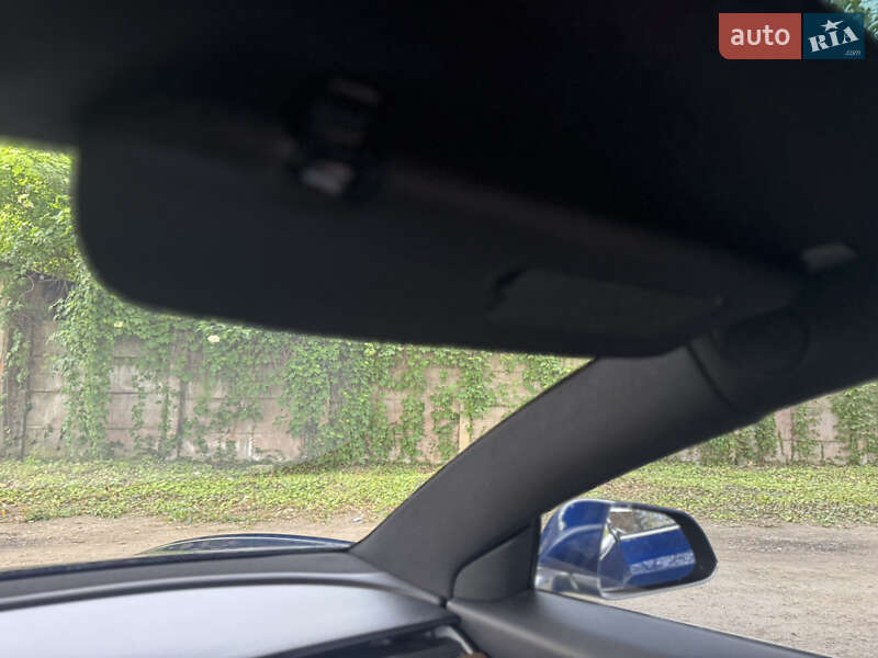 Седан Tesla Model 3 2020 в Ужгороде