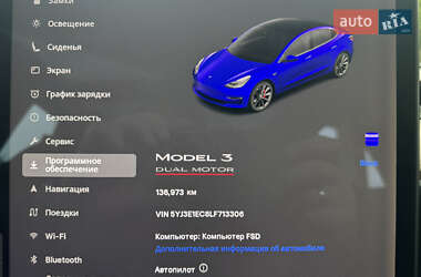 Седан Tesla Model 3 2020 в 