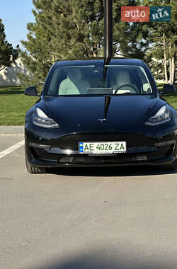 Седан Tesla Model 3 2018 в 