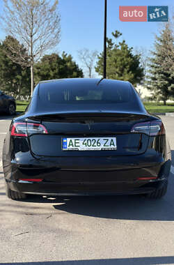 Седан Tesla Model 3 2018 в 
