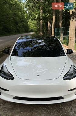 Седан Tesla Model 3 2019 в 