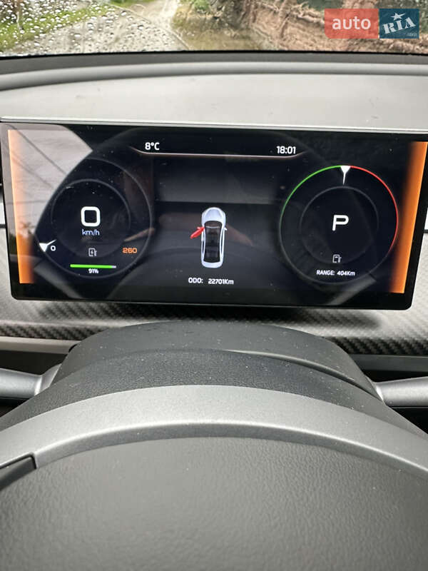 Седан Tesla Model 3 2018 в Черновцах
