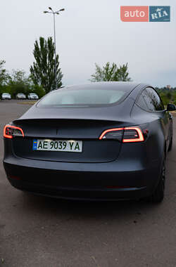 Седан Tesla Model 3 2021 в Кривом Роге