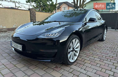 Седан Tesla Model 3 2020 в Ивано-Франковске
